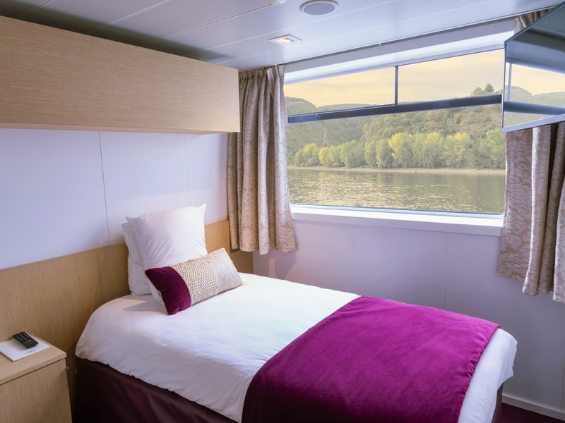 Main Deck 1 Bed Single CAT. C